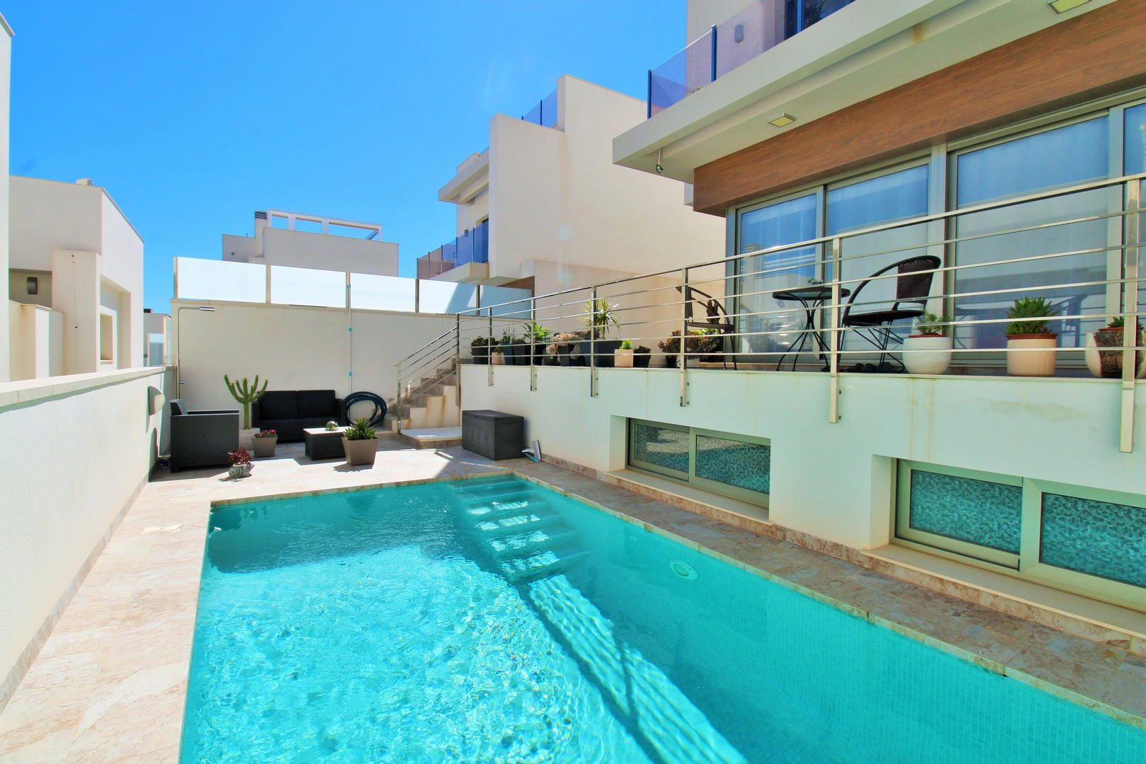 Villa for sale in Villamartin