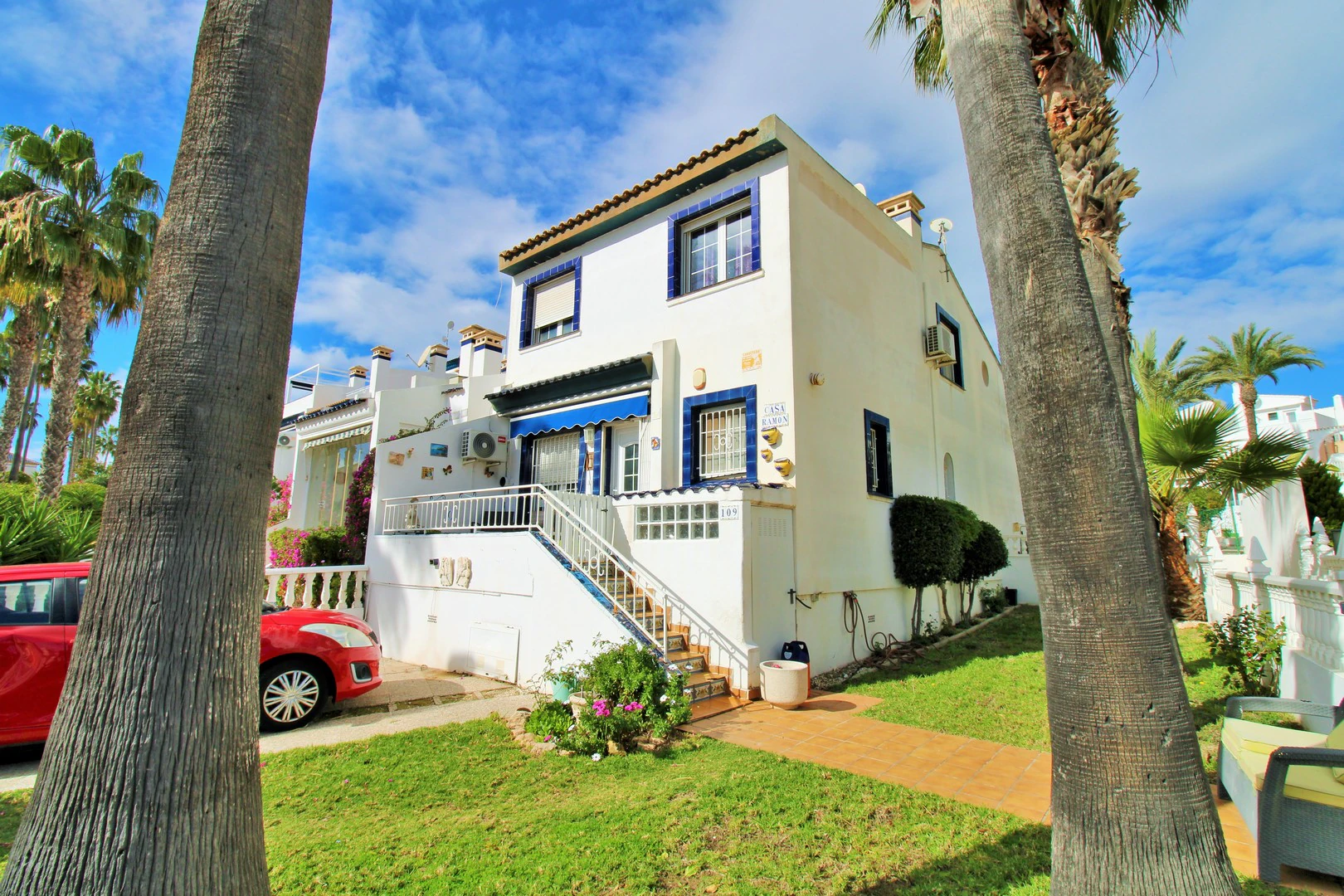 Terraced house for sale in Villamartin