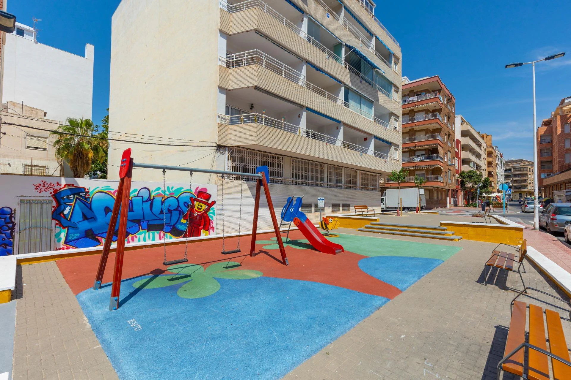 SPECTACULAR 3 bedroom 2 bathroom apartment 250m from Playa del Cura
