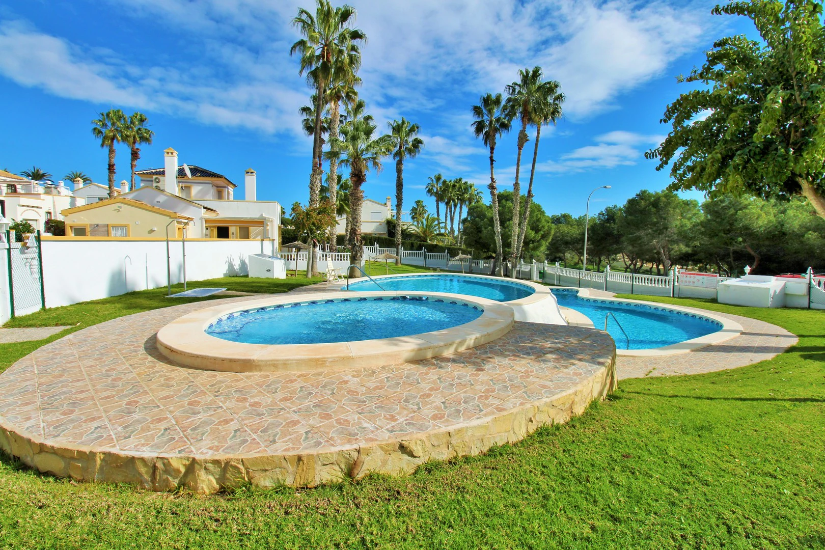 Terraced house for sale in Villamartin