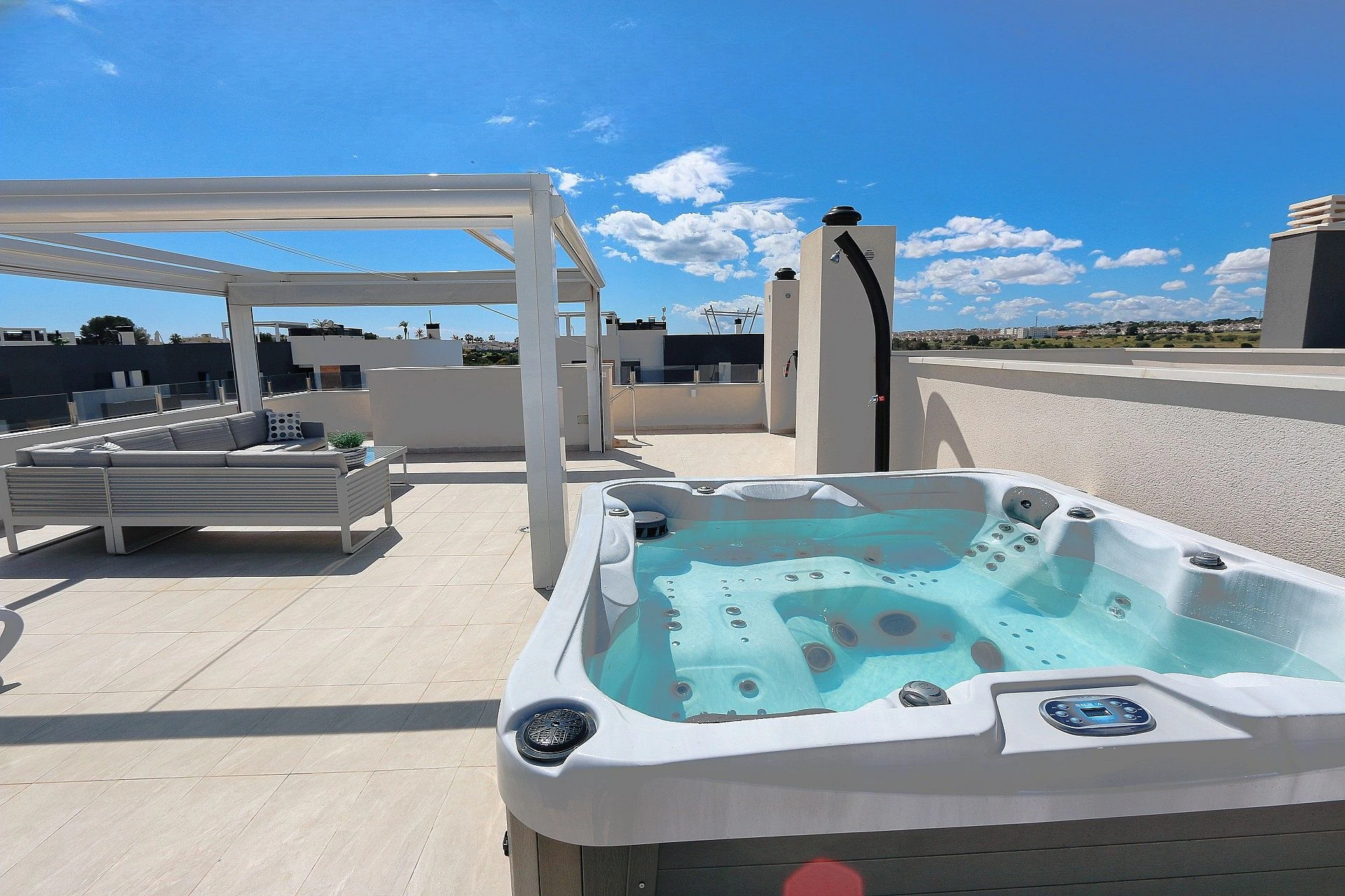 Penthouse for sale in Los Altos