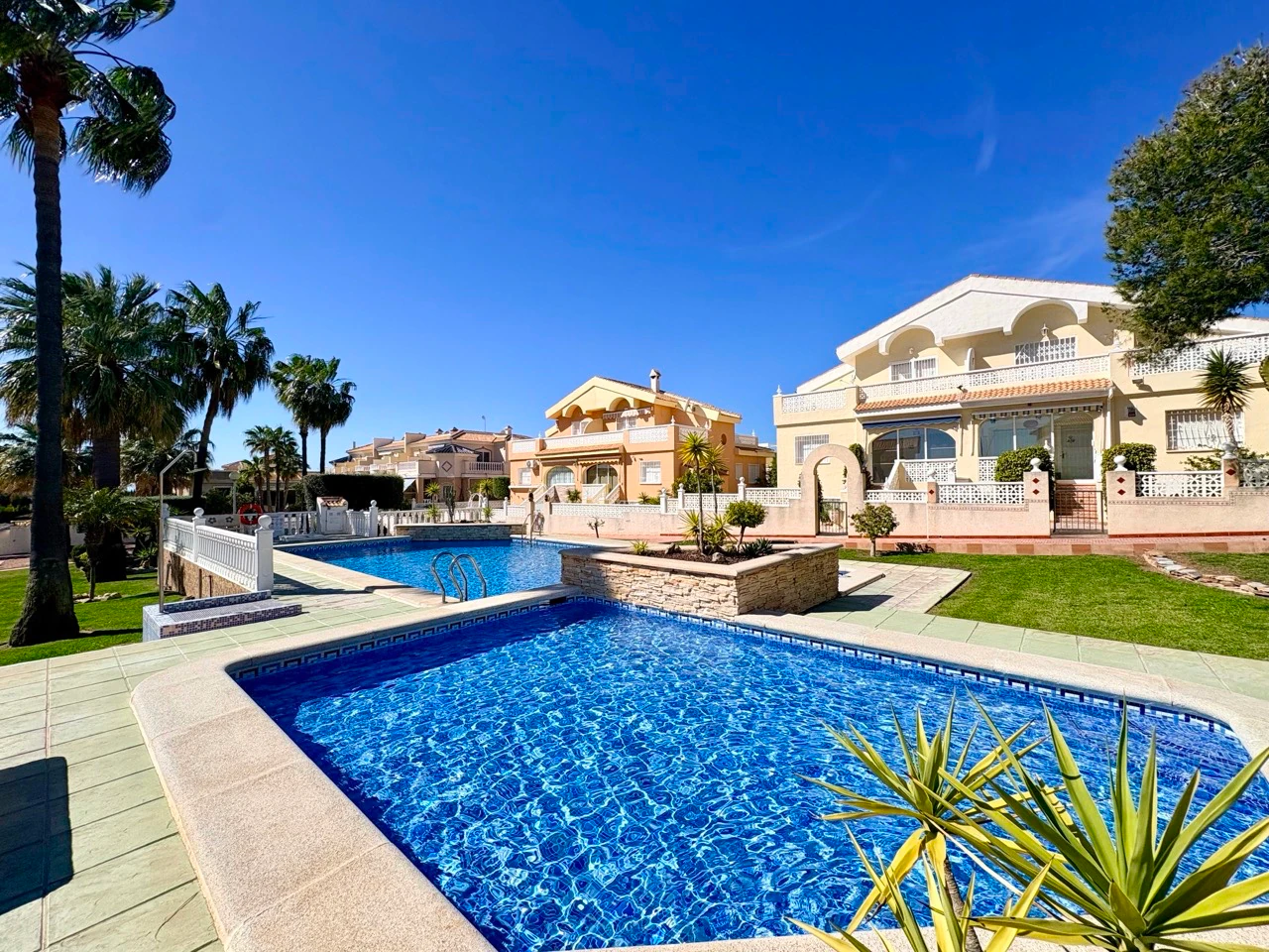 Terraced house for sale in Rojales