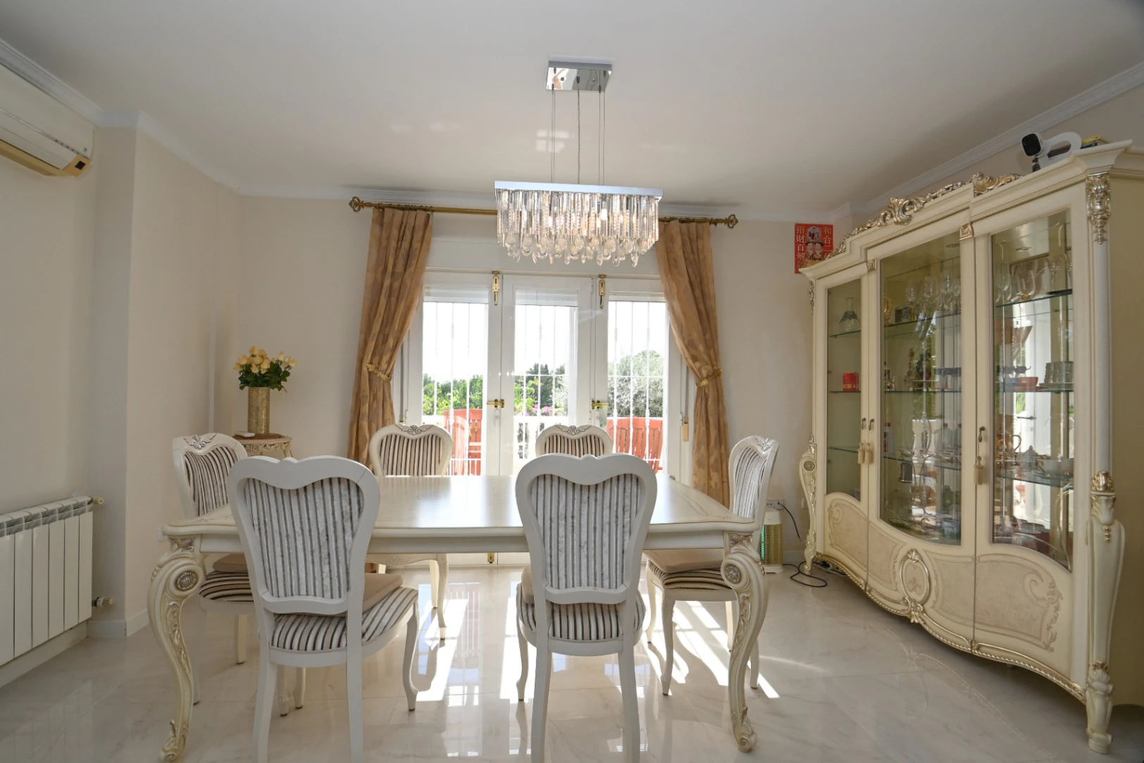 Villa a Campoamor con vista sul campo da golf e accesso a piedi ai servizi