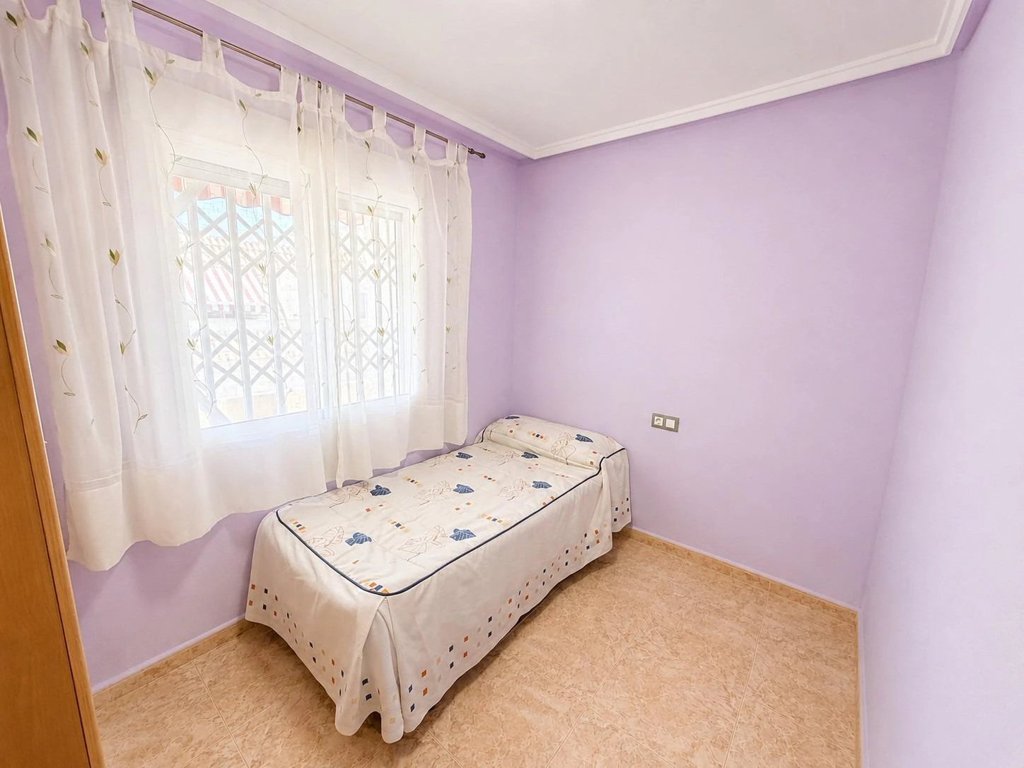 Penthouse opportunity with 3 bedrooms, 2 bathrooms and pool