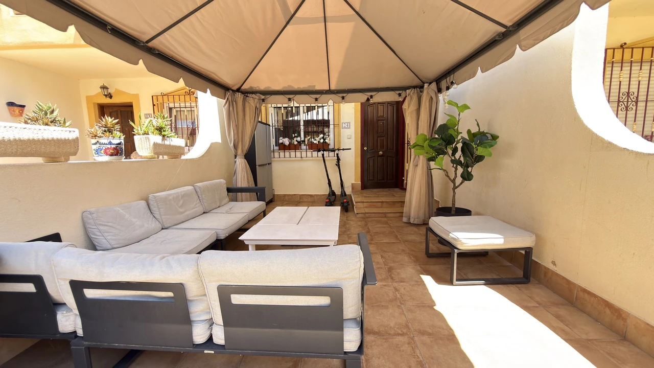 Terraced house for sale in La Zenia