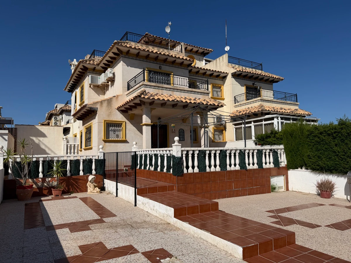 Semi-detached house for sale in Playa Flamenca