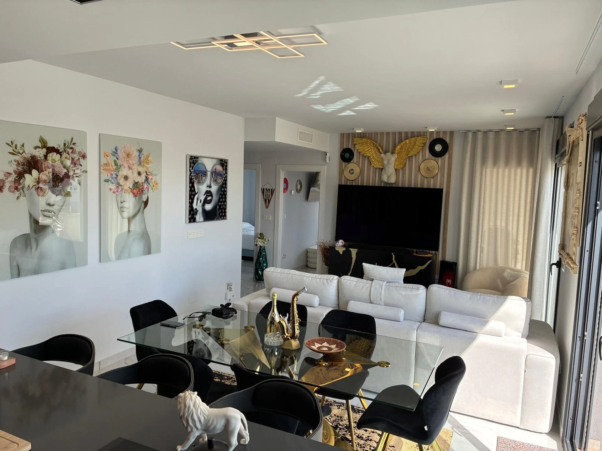 Penthouse for sale in Los Altos