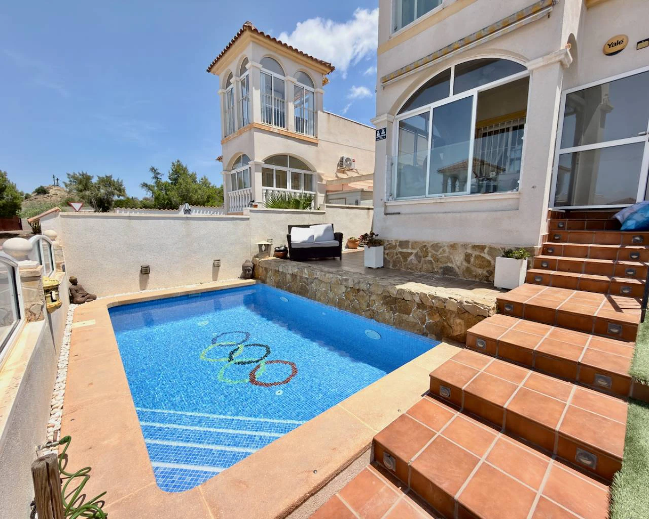 Villa for sale in Rojales