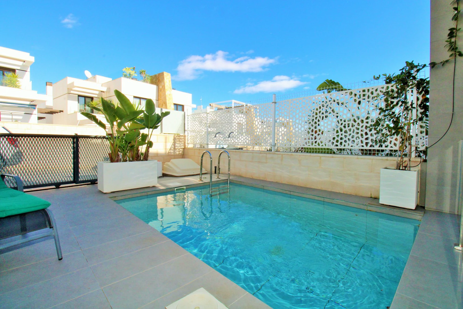 Terraced house for sale in Villamartin
