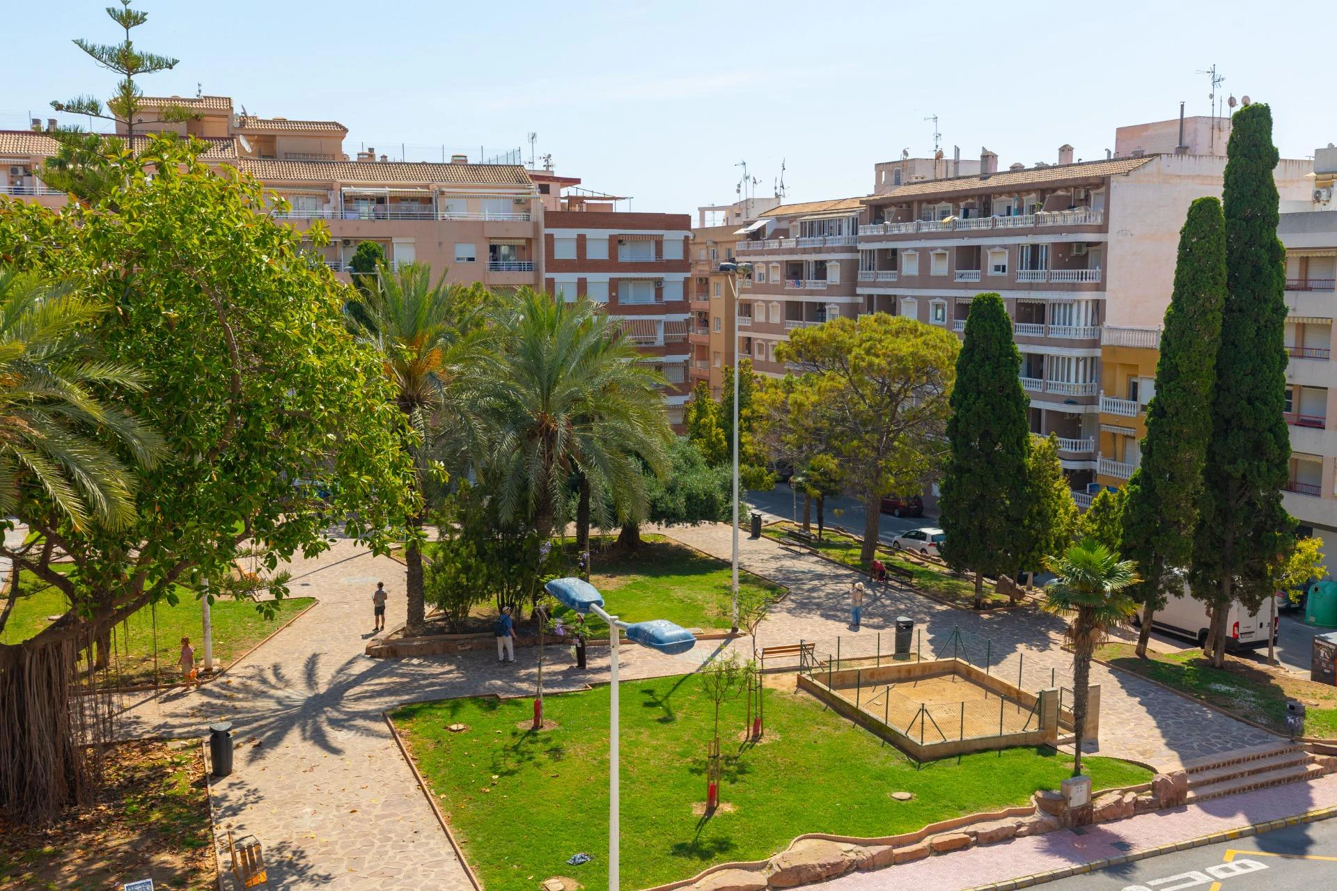 SPECTACULAR 3 bedroom 2 bathroom apartment 250m from Playa del Cura
