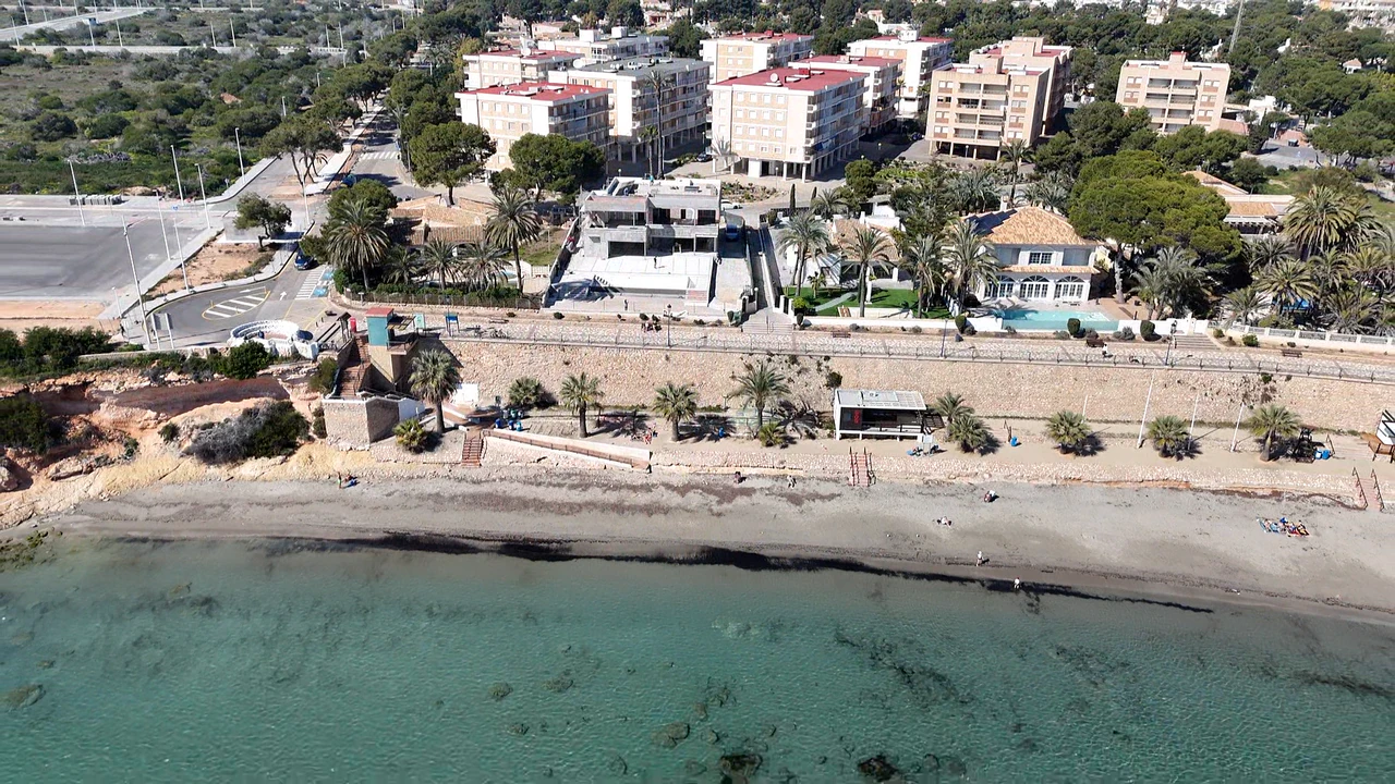 Villa for sale in Punta Prima