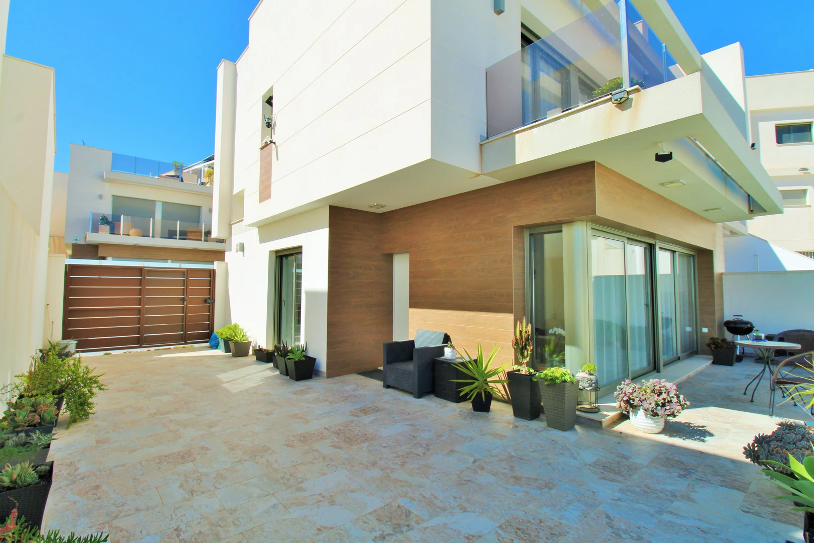 Villa for sale in Villamartin