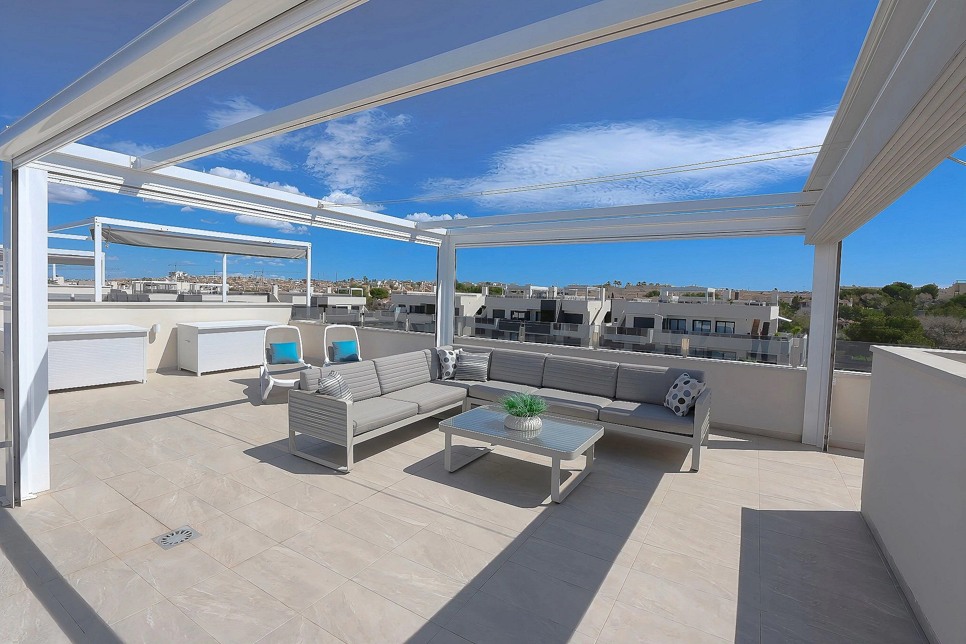 Penthouse for sale in Los Altos