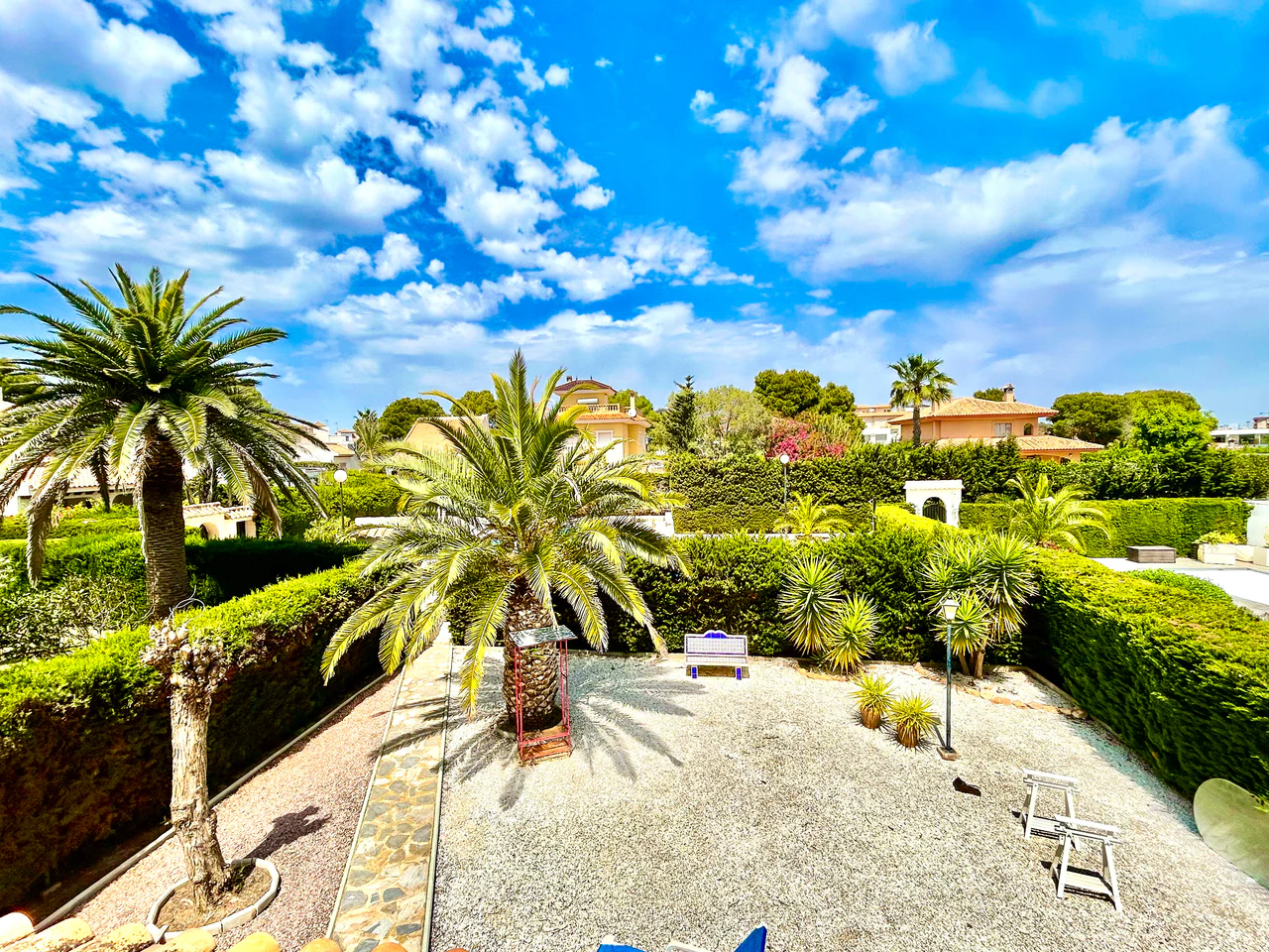 Villa for sale in La Zenia