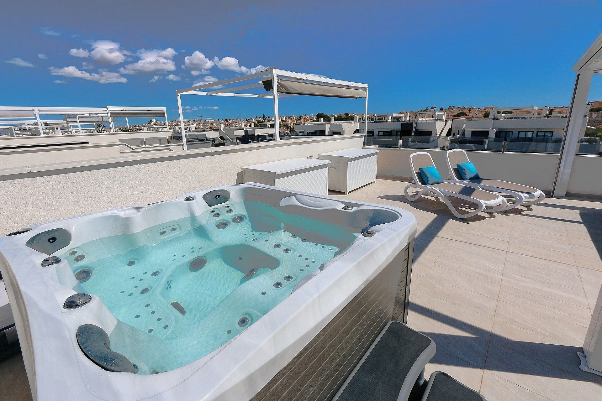 Penthouse for sale in Los Altos