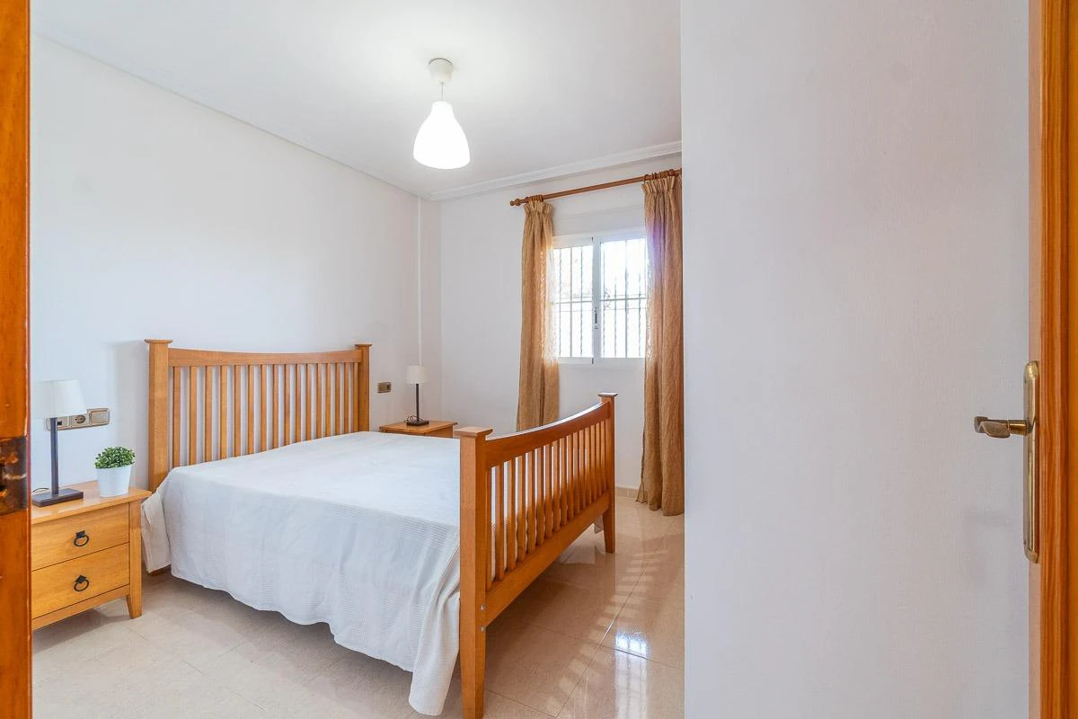 Begane grond te verkoop in Orihuela Costa