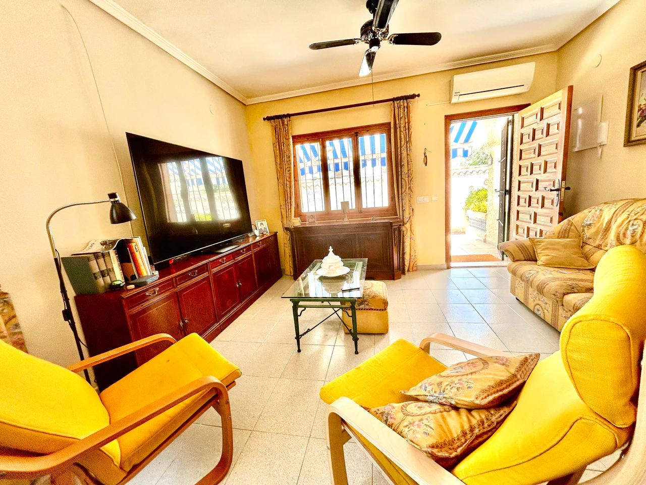 Villa for sale in La Zenia