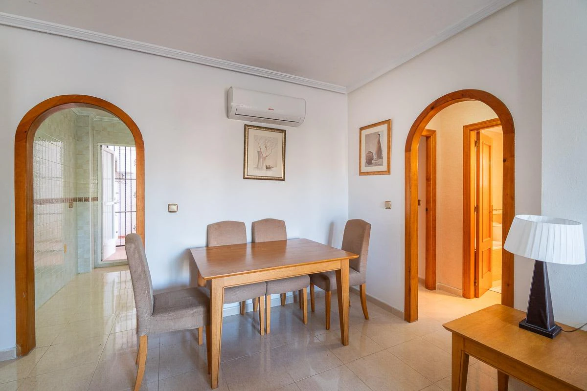 Begane grond te verkoop in Orihuela Costa