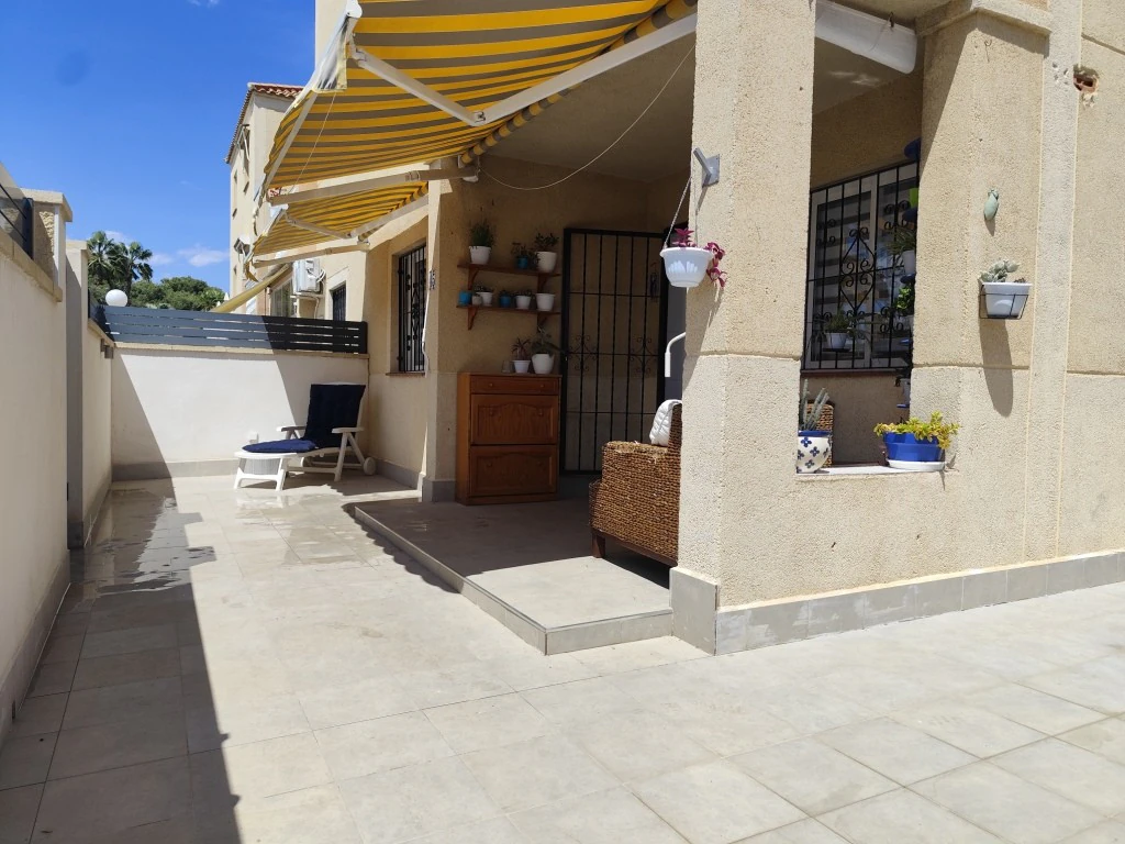 Garden Apartment for sale in Torrevieja