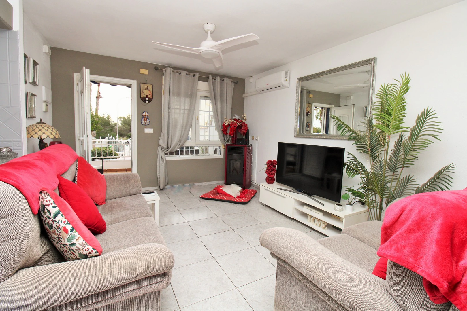 Terraced house for sale in Villamartin
