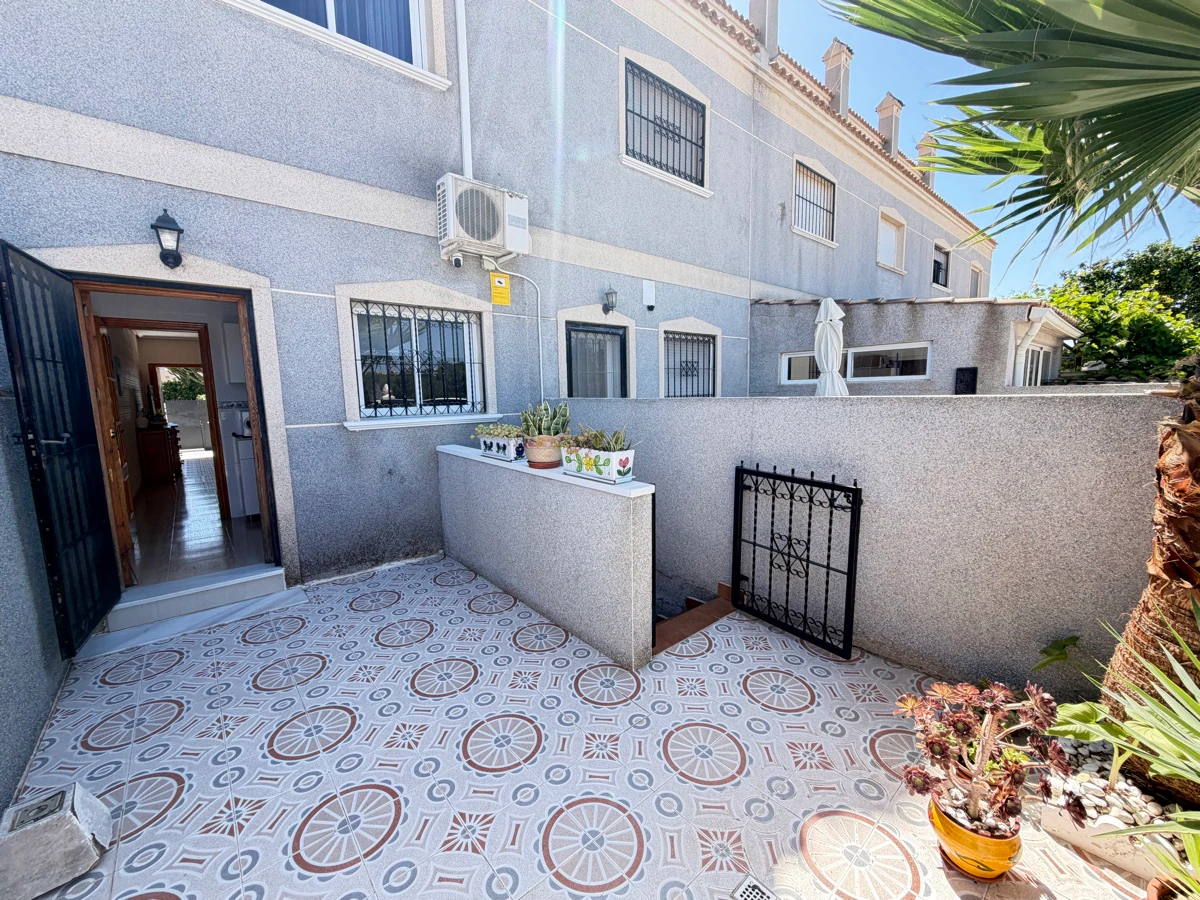 Terraced house for sale in Playa Flamenca