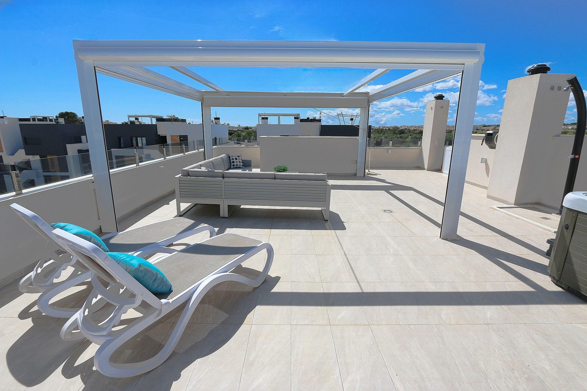 Penthouse for sale in Los Altos