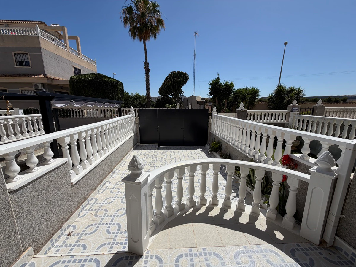 Terraced house for sale in Playa Flamenca