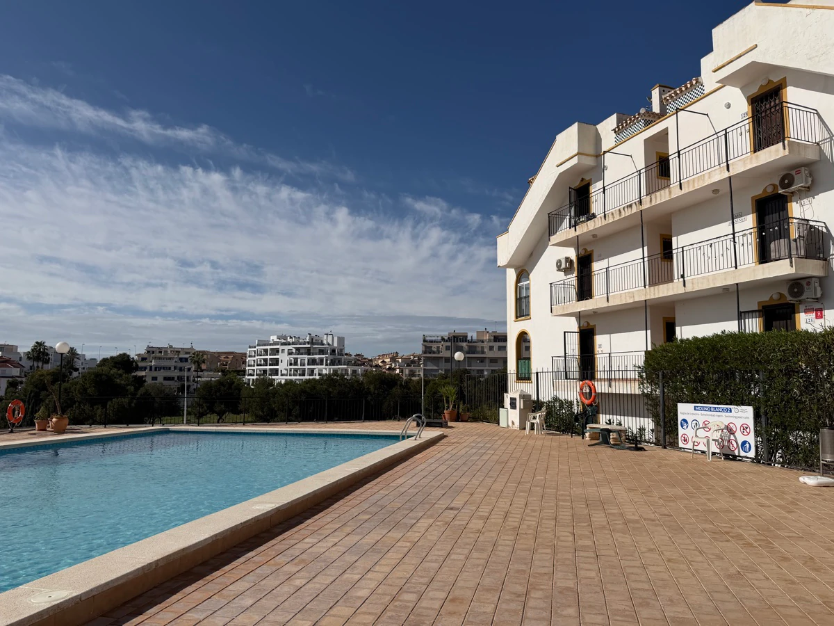 Flat for sale in La Zenia
