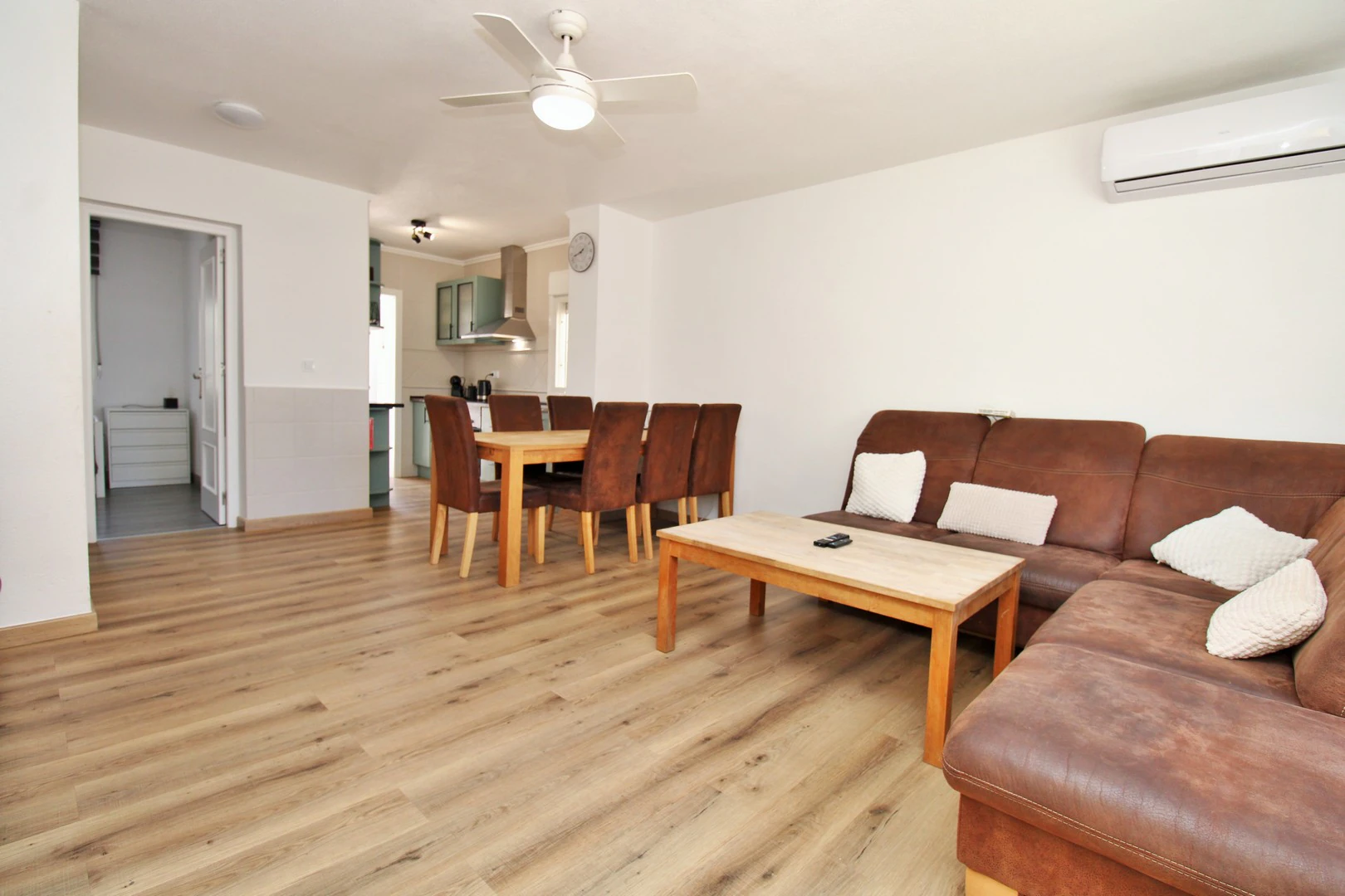 Terraced house for sale in Villamartin