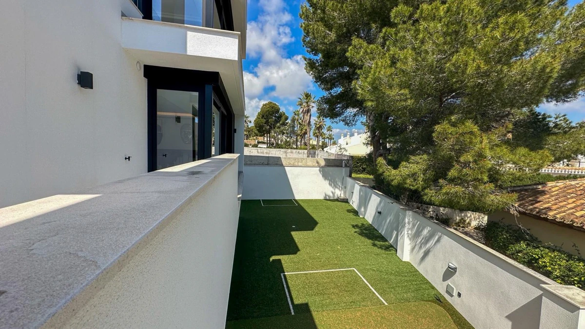 Villa te verkoop in Villamartin