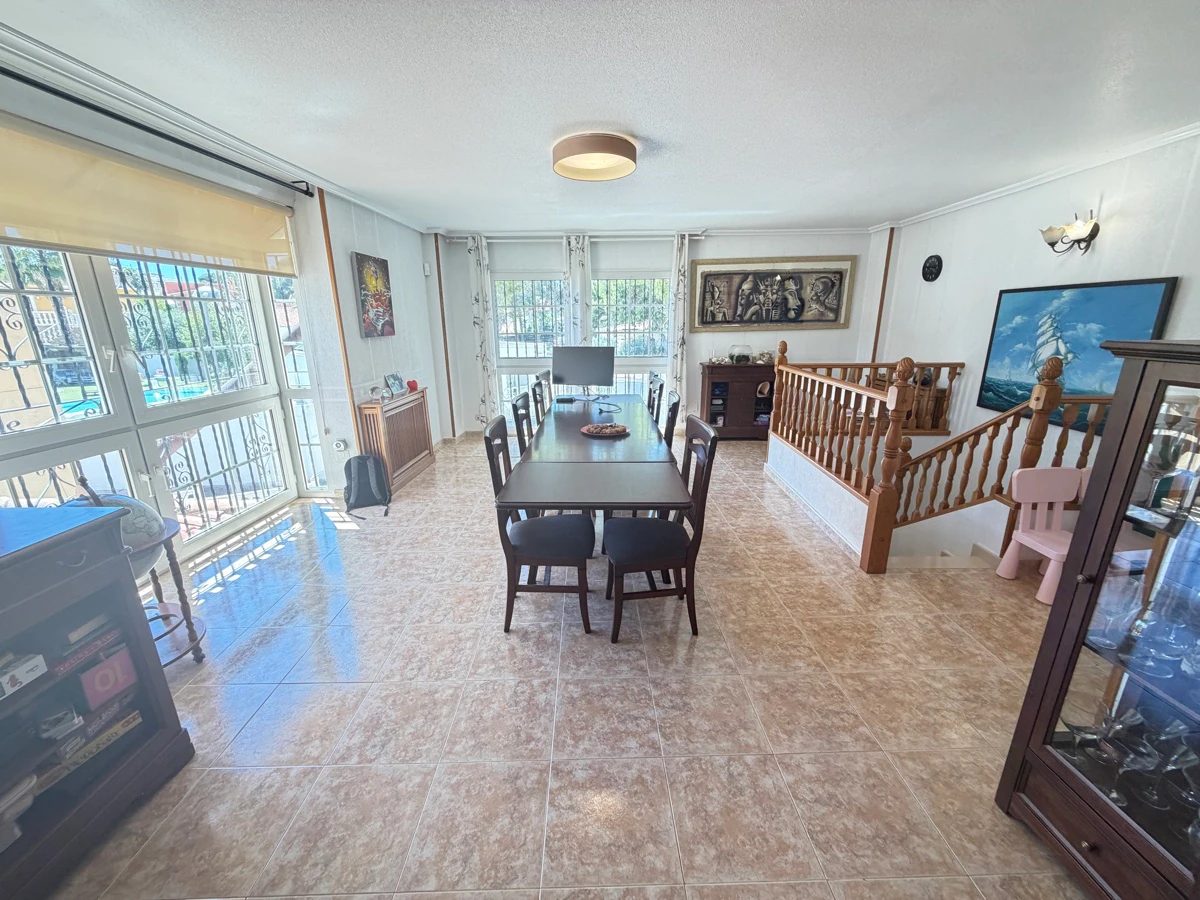 Villa te verkoop in Los Balcones