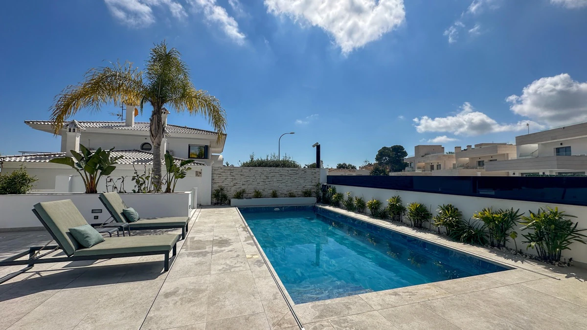 Villa te verkoop in Villamartin