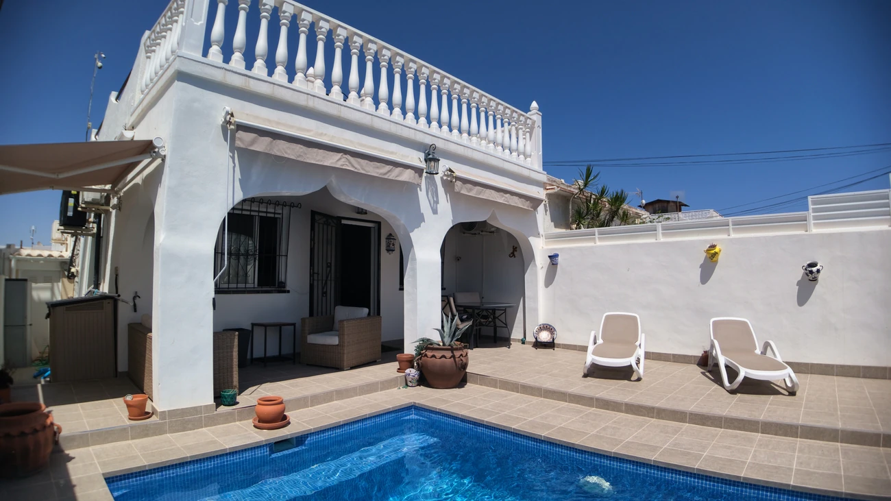 Terraced house for sale in Villamartin