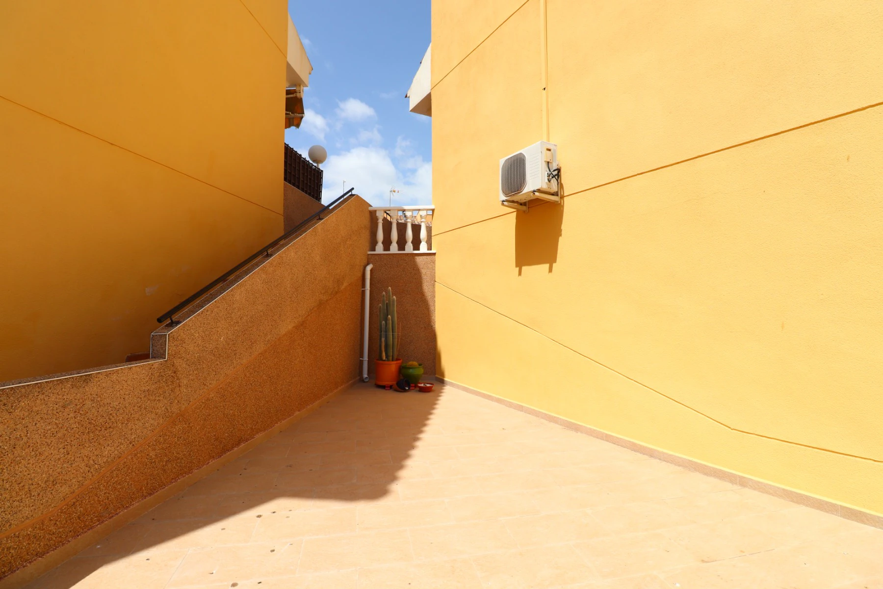 Terraced house for sale in Algorfa