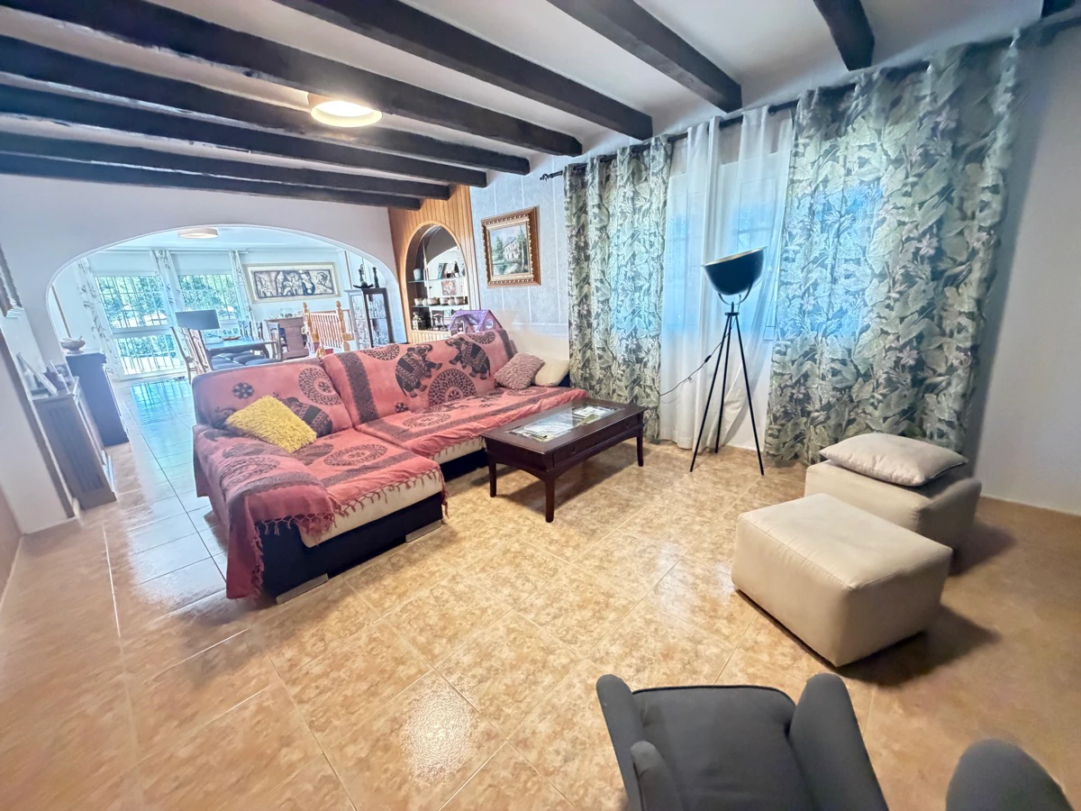 Villa te verkoop in Los Balcones