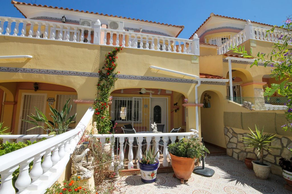 Terraced house for sale in Orihuela Costa