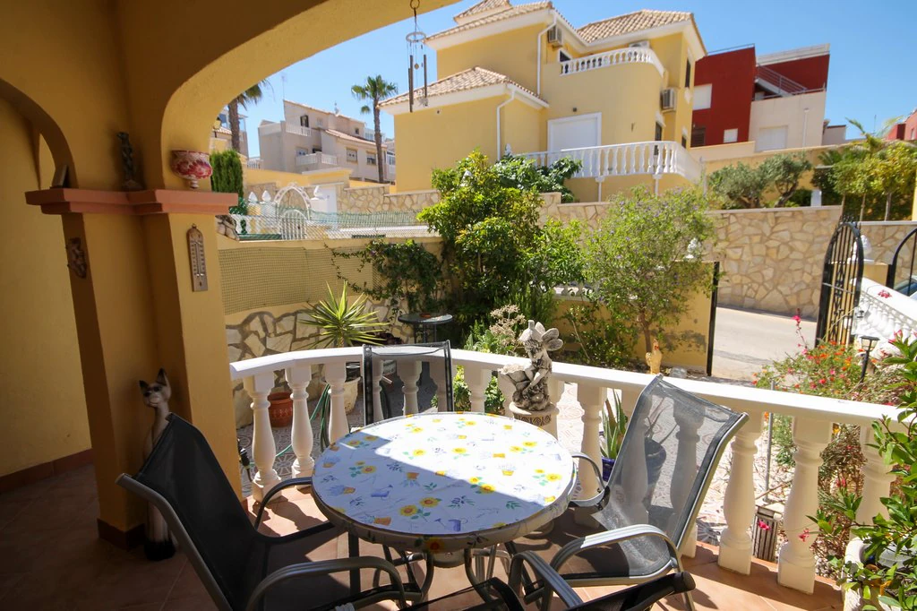 Terraced house for sale in Orihuela Costa