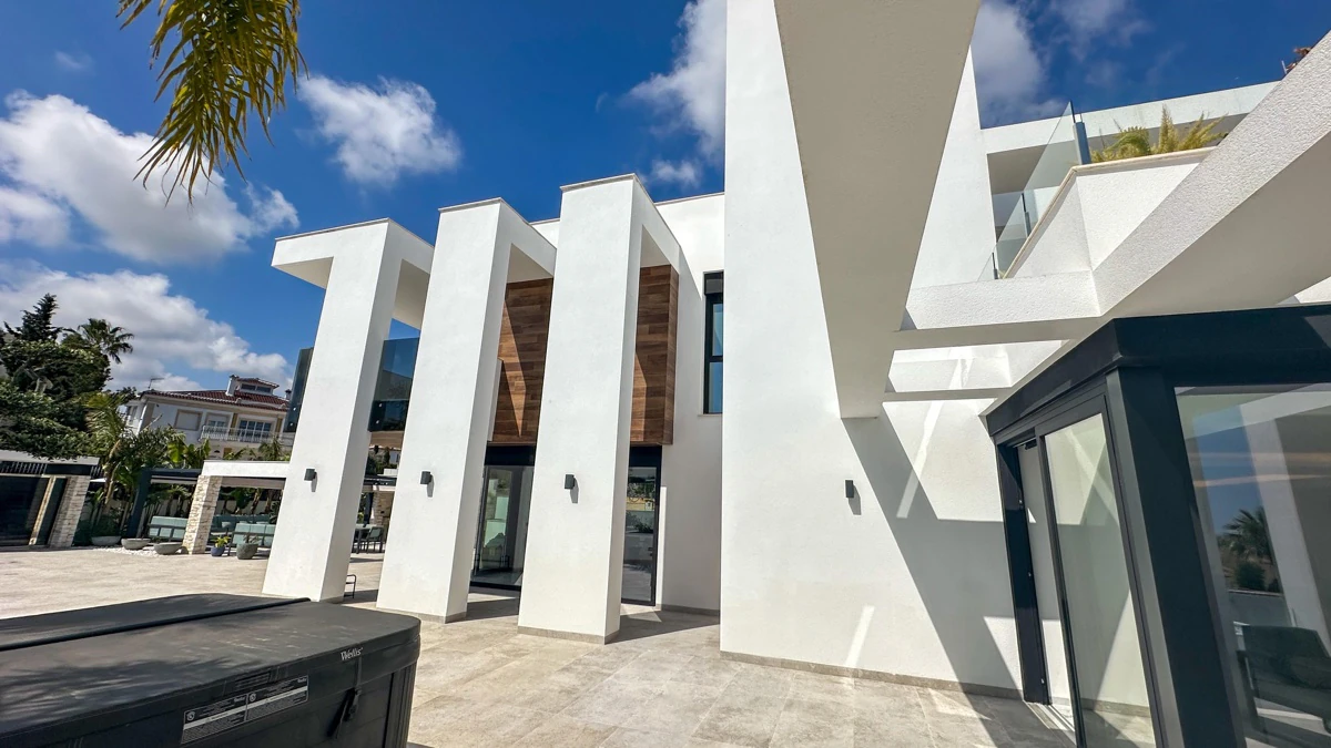 Villa te verkoop in Villamartin