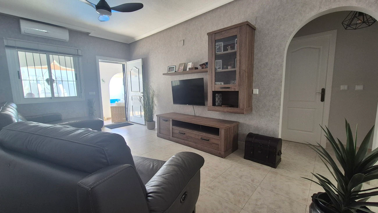 Terraced house for sale in San Miguel De Salinas