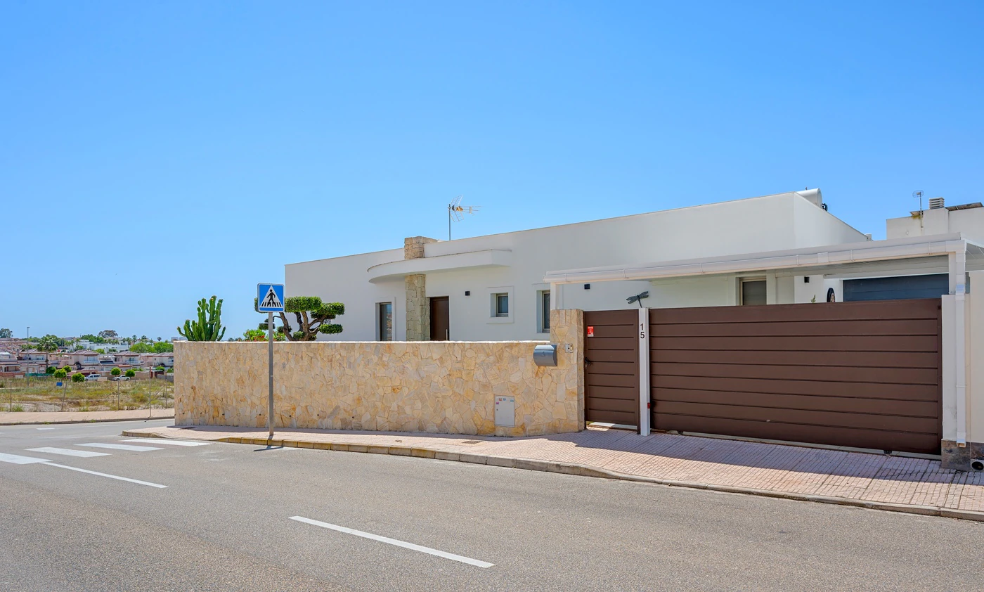 Villa zum verkauf in La Marina
