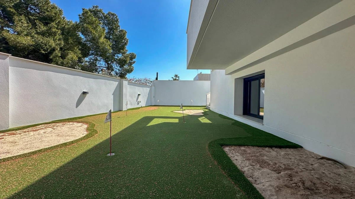 Villa te verkoop in Villamartin