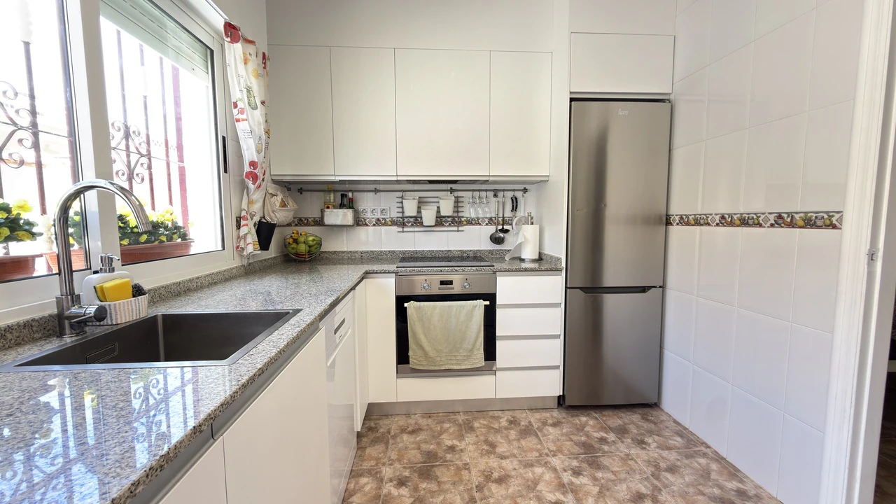 Casa adosada en venta en La Zenia