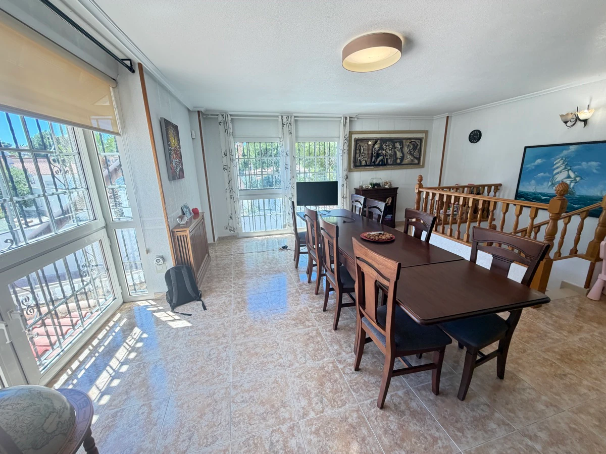 Villa te verkoop in Los Balcones