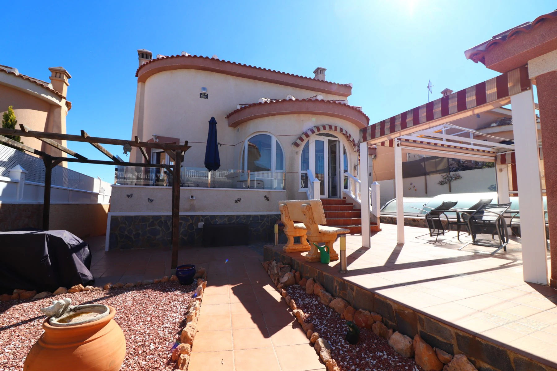 Villa à la vente à Benimar