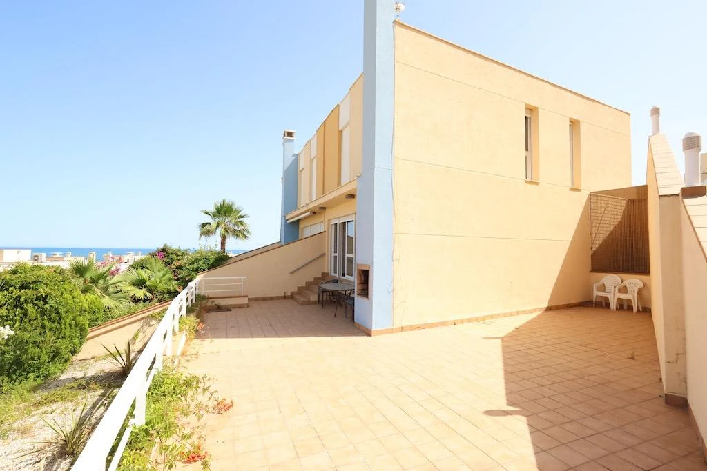 Terraced house for sale in Orihuela Costa
