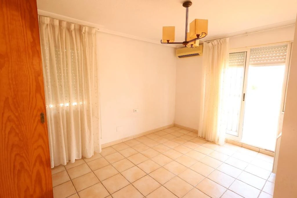 Maison jumelée à la vente à Torrevieja