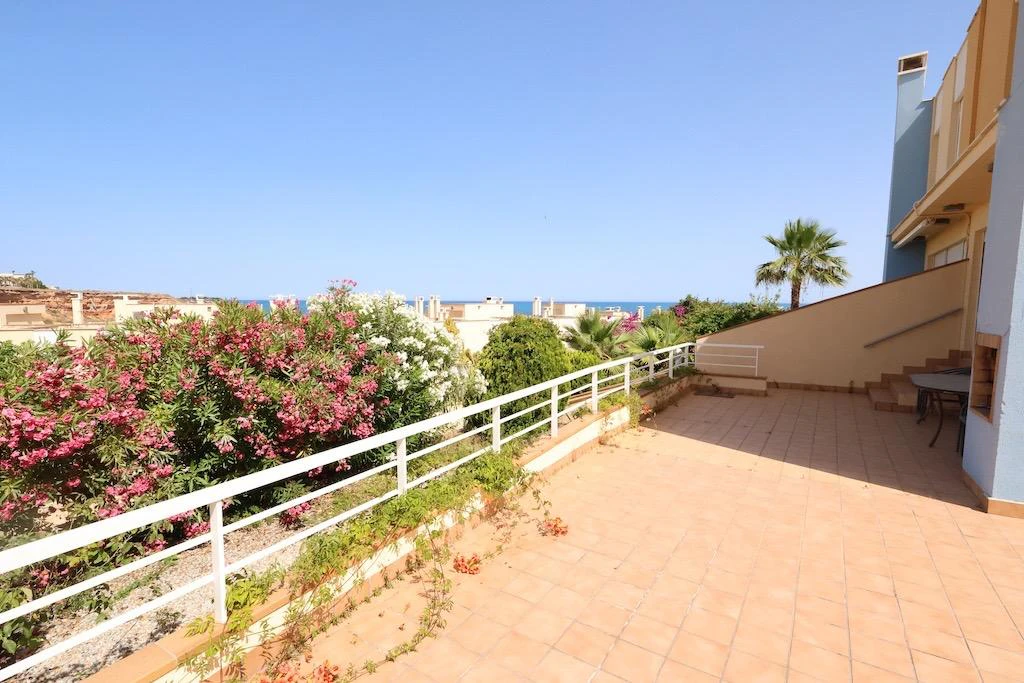Terraced house for sale in Orihuela Costa