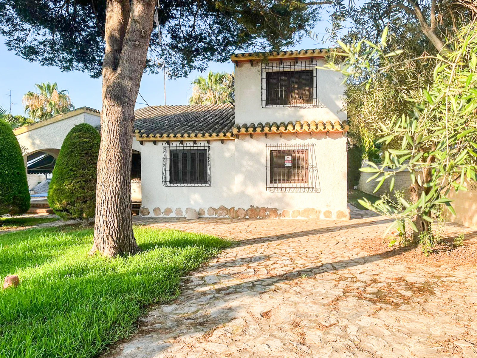 Villa for sale in Orihuela Costa
