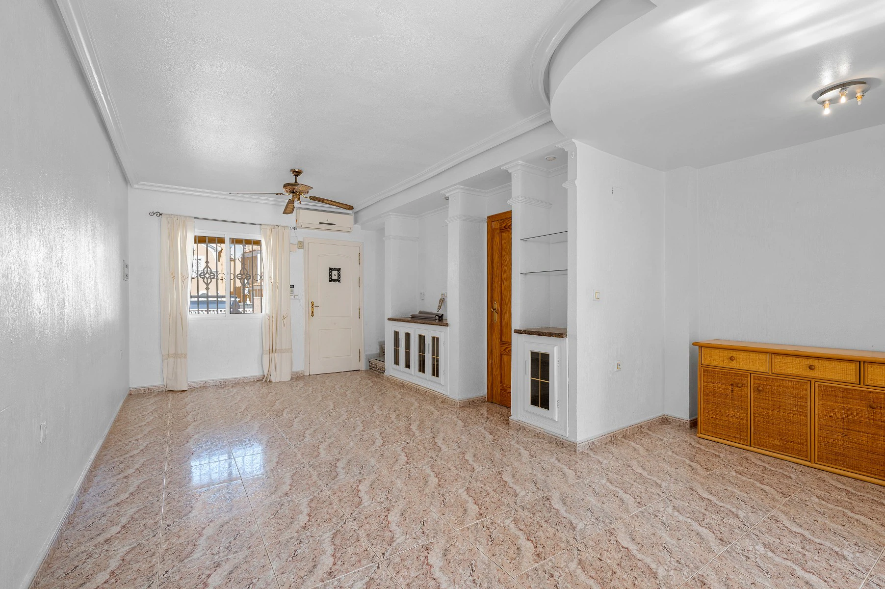 House for sale in Orihuela Costa