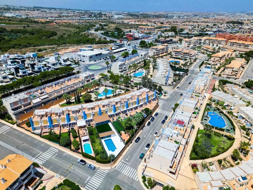 Maison jumelée à la vente à Orihuela Costa